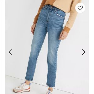 Madewell Classic Straight Jeans in Nearwood Wash